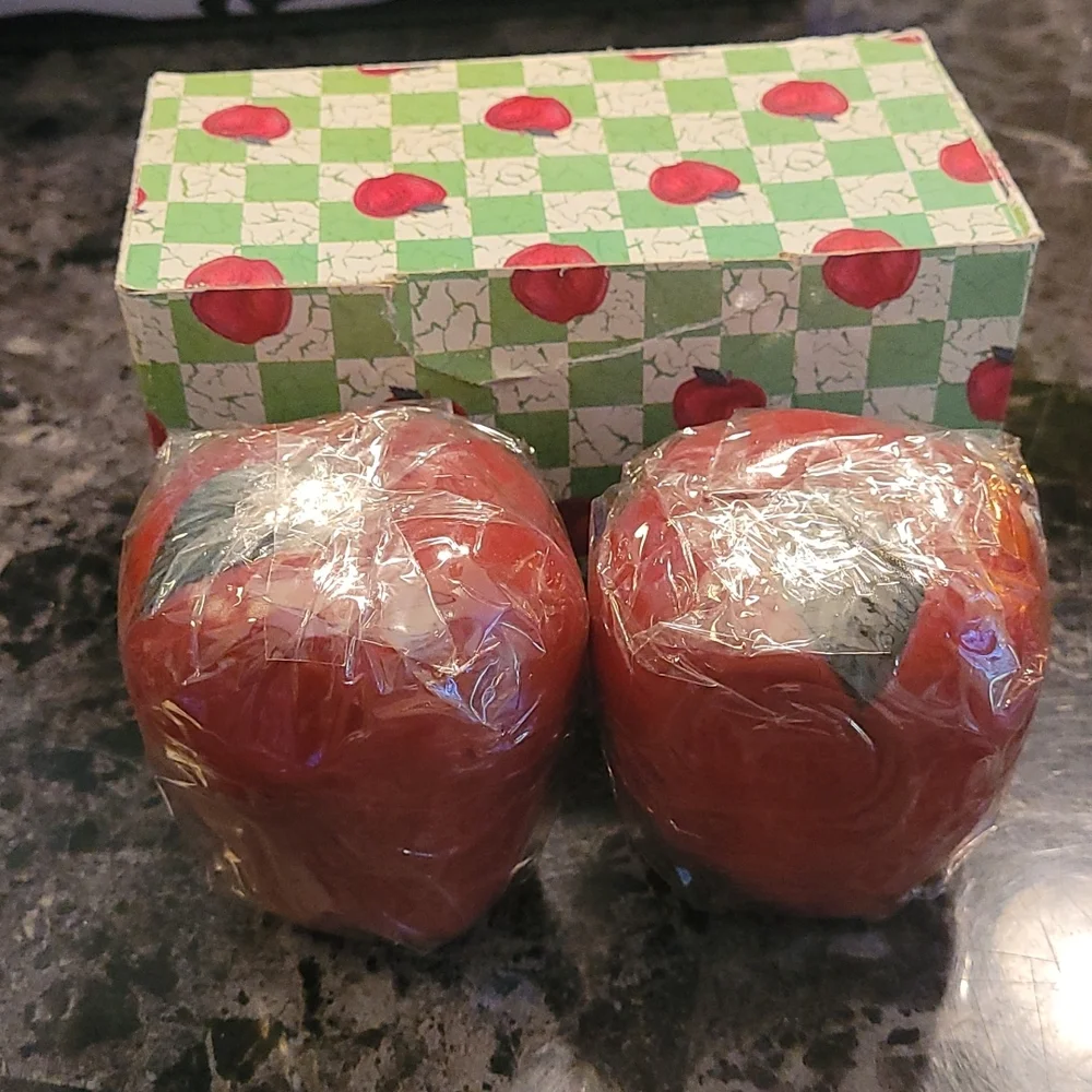 New in box! Decorative collection set of 2 Apple Candles